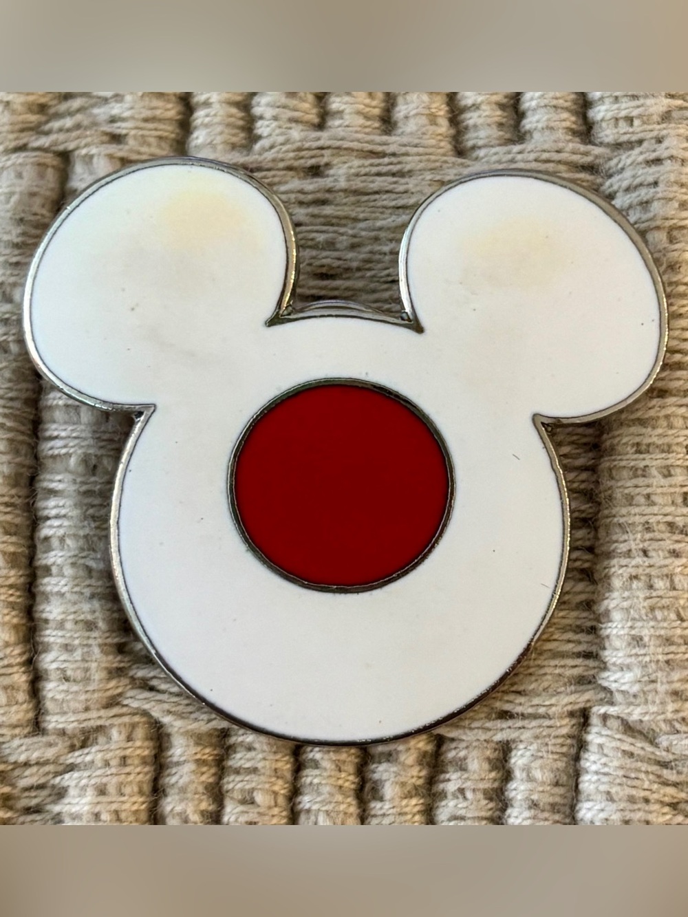 DISNEY 2000 WDW *Original* Epcot World Showcase Japan Mickey Mouse Icon Pin